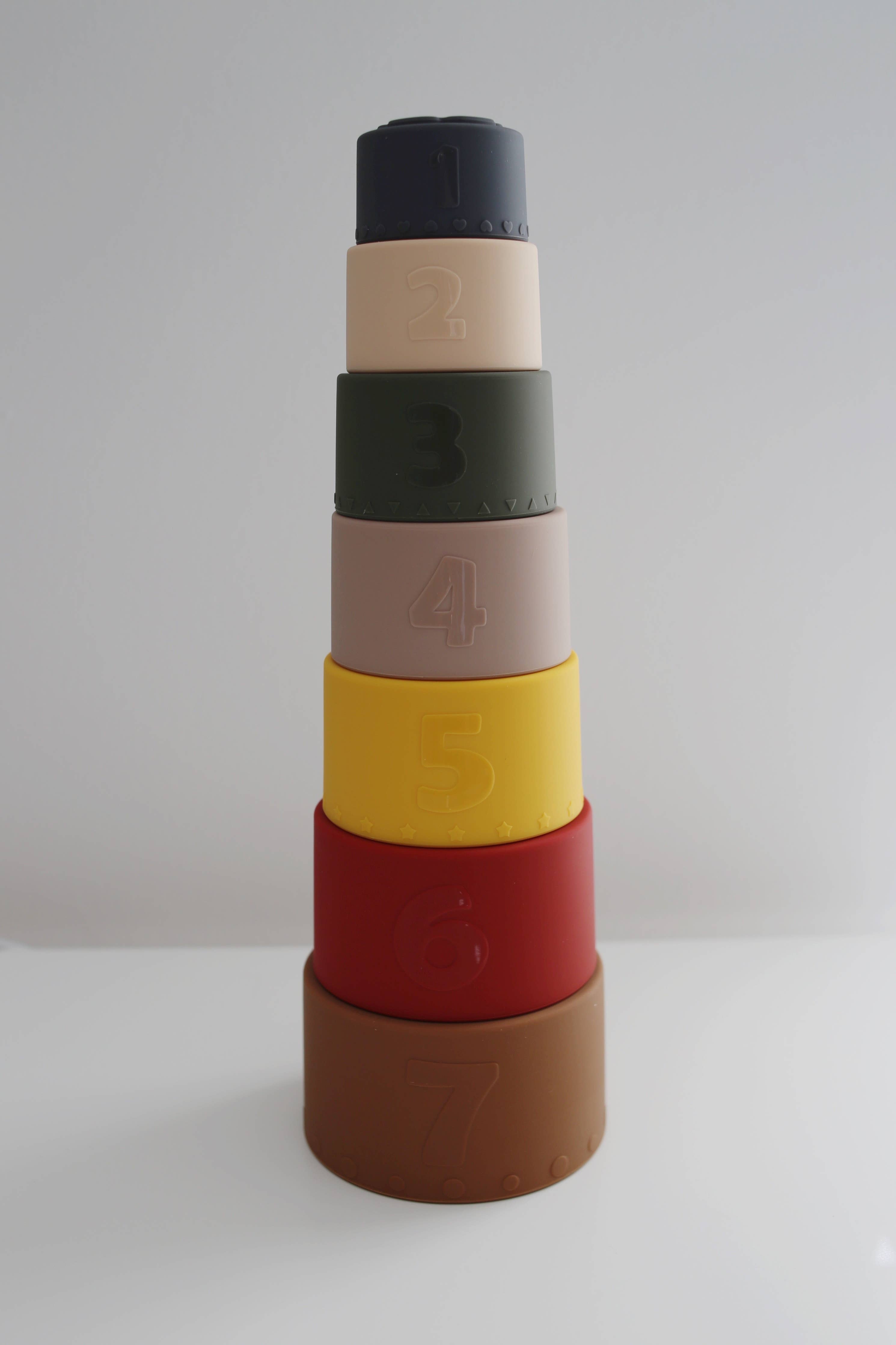 Retro Stacking Nesting Cups - FORD + ELM