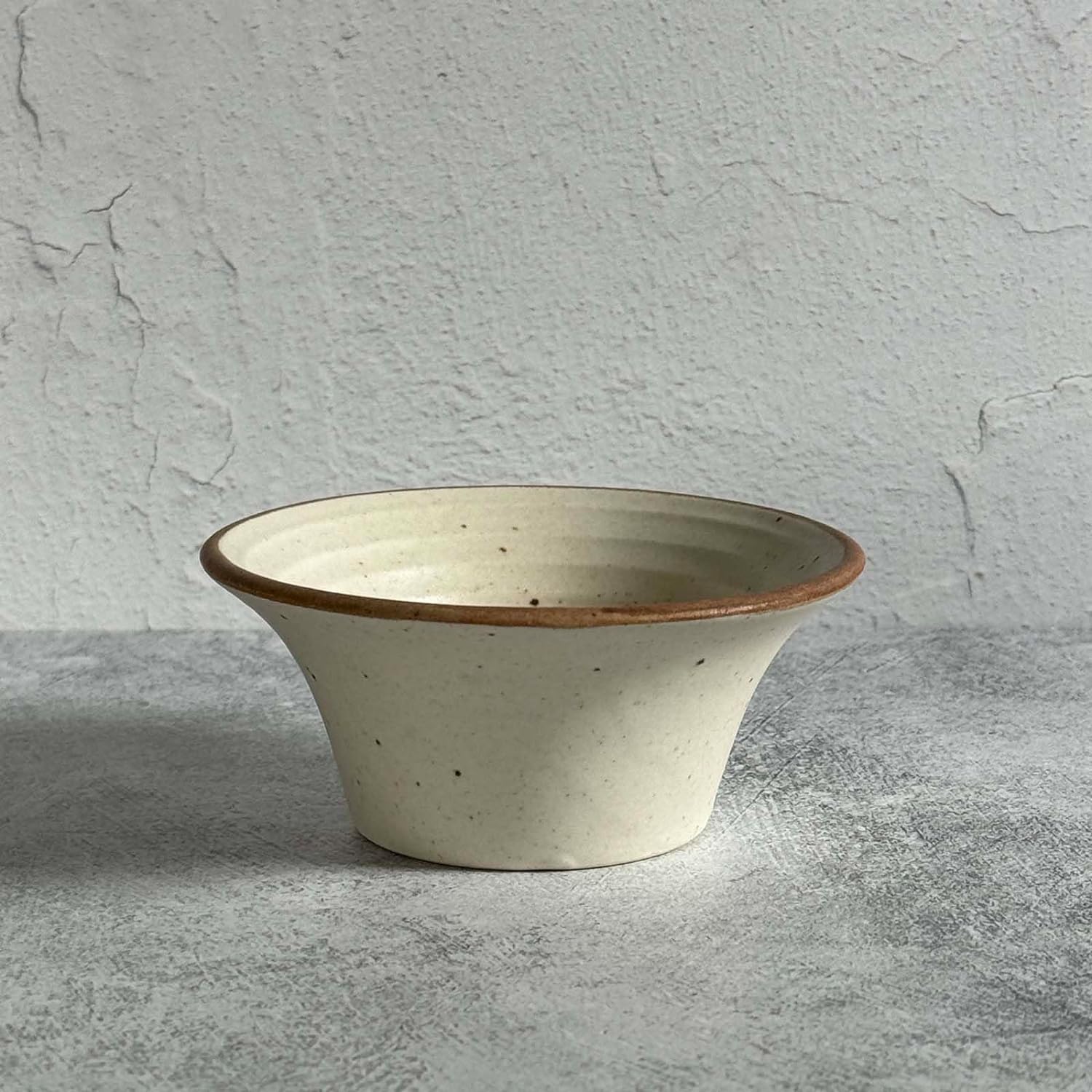 Stoneware Bowl, Cream - Speckled