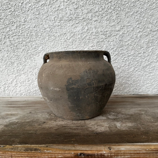 Small Clay Black Grey Pot