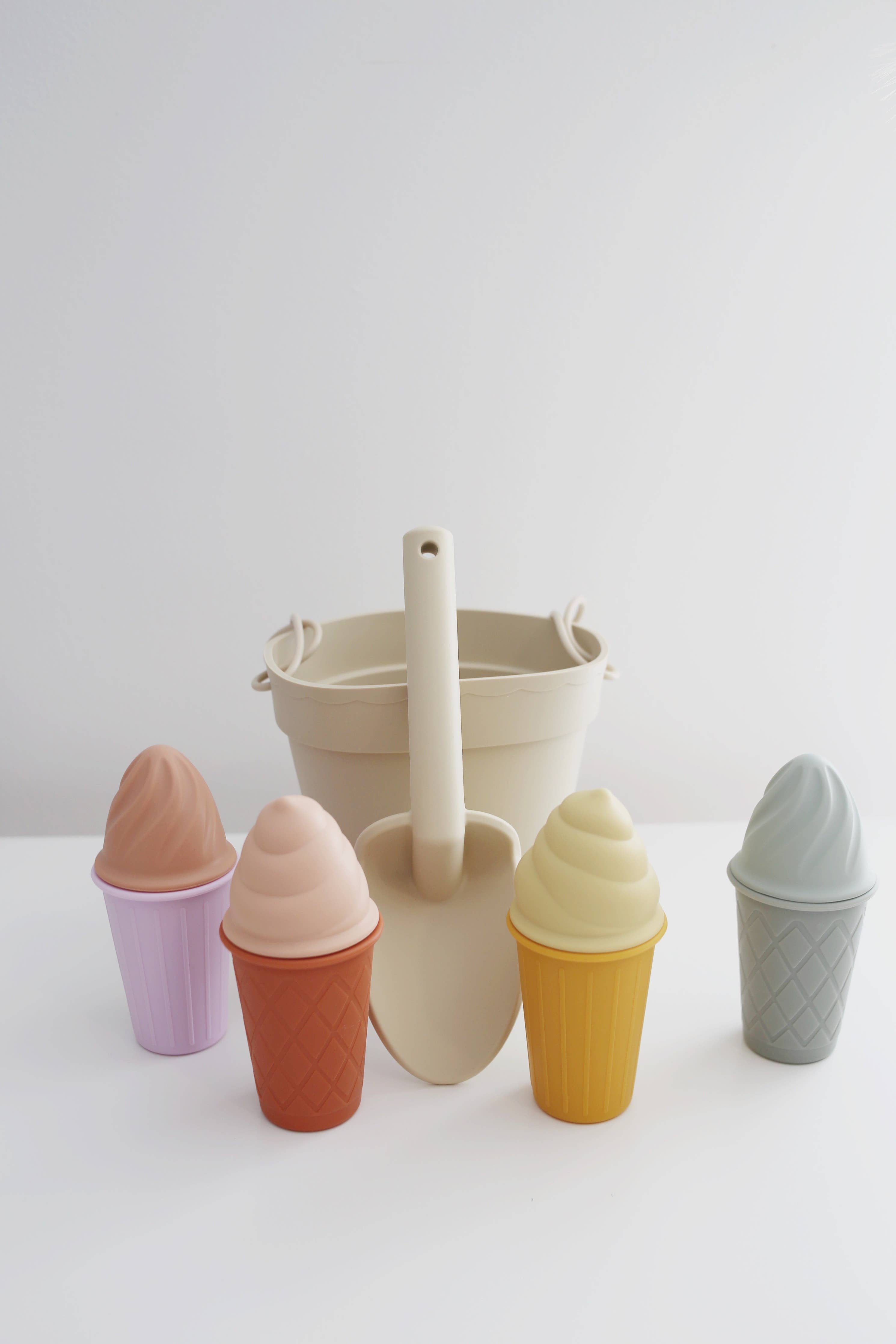 Classic Retro Ice Cream Beach Set - FORD + ELM