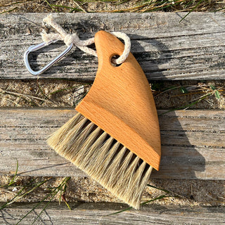Beach Brush Shark Fin - FORD + ELM